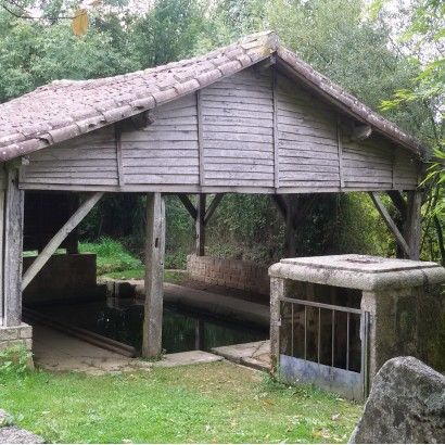 De la Fontaine Pérenne au lavoir de Suzon